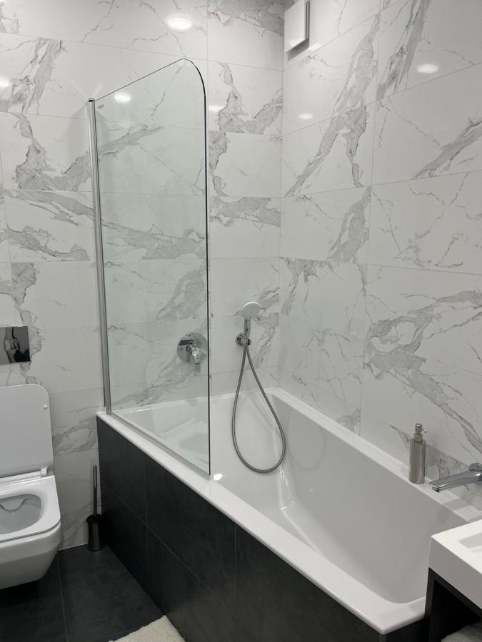 Апартаменти Люкс3 Khmel'nyts'kyy Exterior photo
